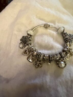 Authentic .Pandora 925 Sterling Silver Snowflake  and Pearl Bracelet- 22 Charms